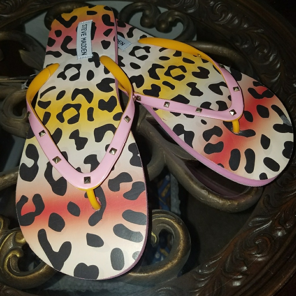 🎉Steve Madden Flip Flops